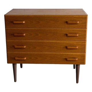 Danish Teak 4-Drawer Dresser Compact Mid-Century Modern Chest of Drawers 1960s For Sale