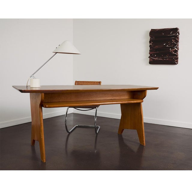A sculptural Italian Desk from the 1950s, For Sale - Image 4 of 7