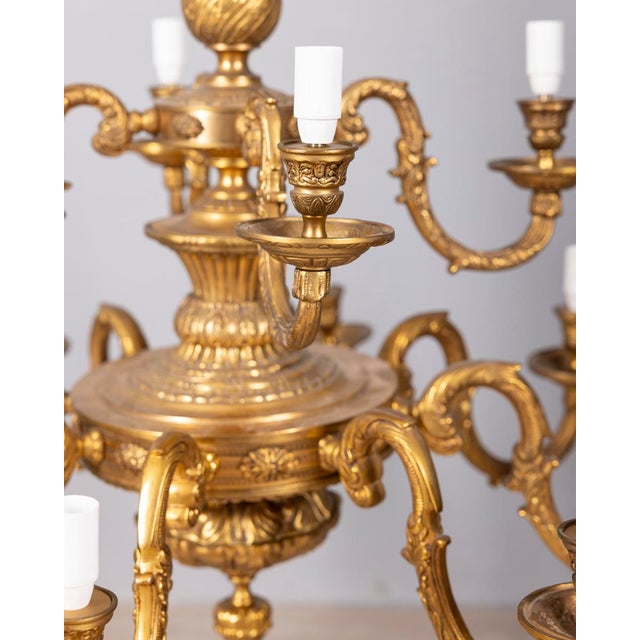 1950s 20th Century Classic Twelve-Light Gilded Bronze Chandelier, 1950s For Sale - Image 5 of 16