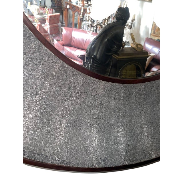 Late 20th Century Italian Faux Shagreen & Walnut Concave Round Mirror, Late 20th Century. For Sale - Image 5 of 7