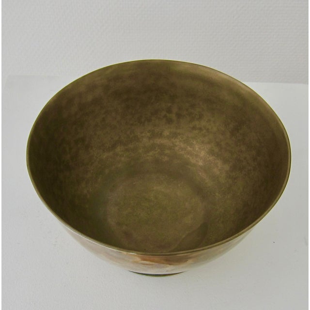 Large Bronze Bowl by Architect Geoffrey Bawa, 1970s For Sale - Image 4 of 7
