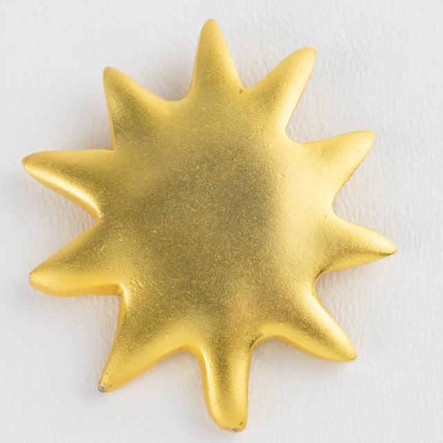 1980s Edouard Rambaud Gilded Metal Sun Brooch For Sale - Image 5 of 9