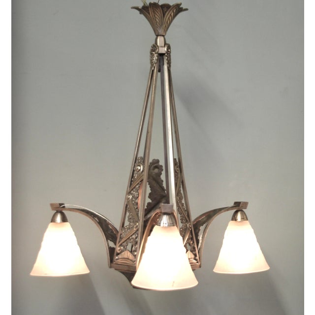 Art Deco French Pending Lamp by Muller Frères, 1920s For Sale - Image 3 of 12