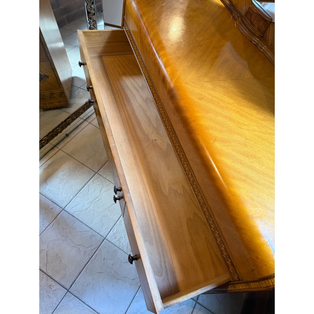 Wood Fine Art Deco 1930s Satinwood Dresser With Mirror & Geometric Marquetry For Sale - Image 7 of 11