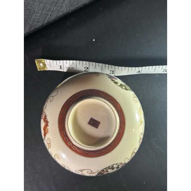 Japanese Antique Japanese Meiji Satsuma Lobed Bowl - Signed Kozan (Mitsuyama For Sale - Image 3 of 9