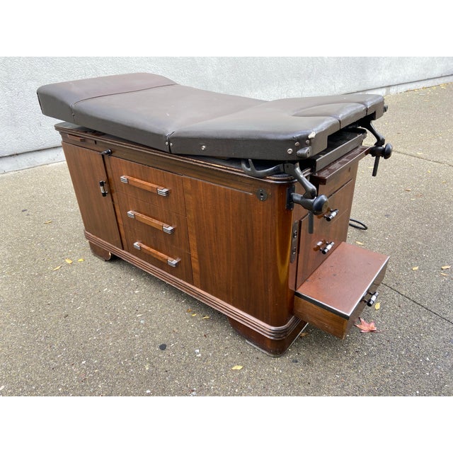 Illustration of Mid Century Art Deco Chairs