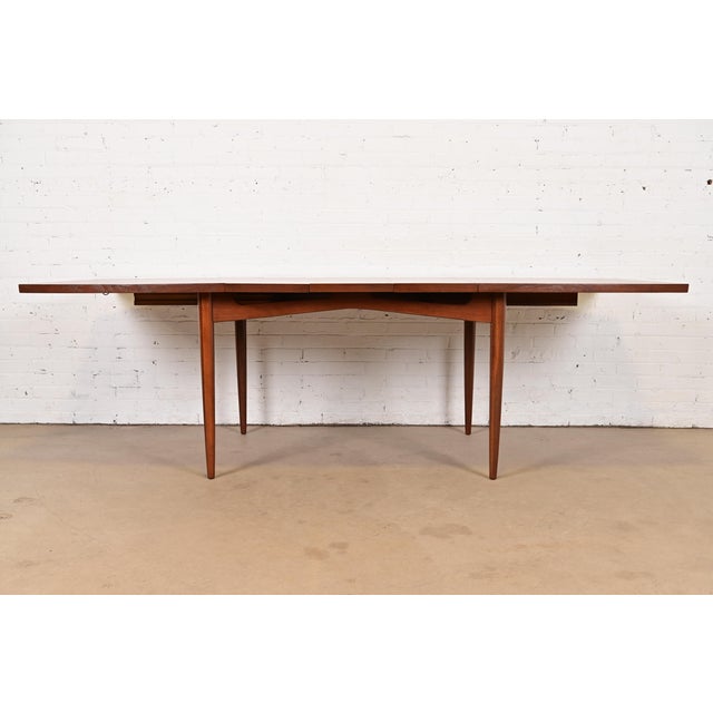 Mid-Century Modern Gio Ponti Style Mid-Century Modern Walnut Boat-Shaped Extension Dining Table, Newly Refinished For Sale - Image 3 of 11