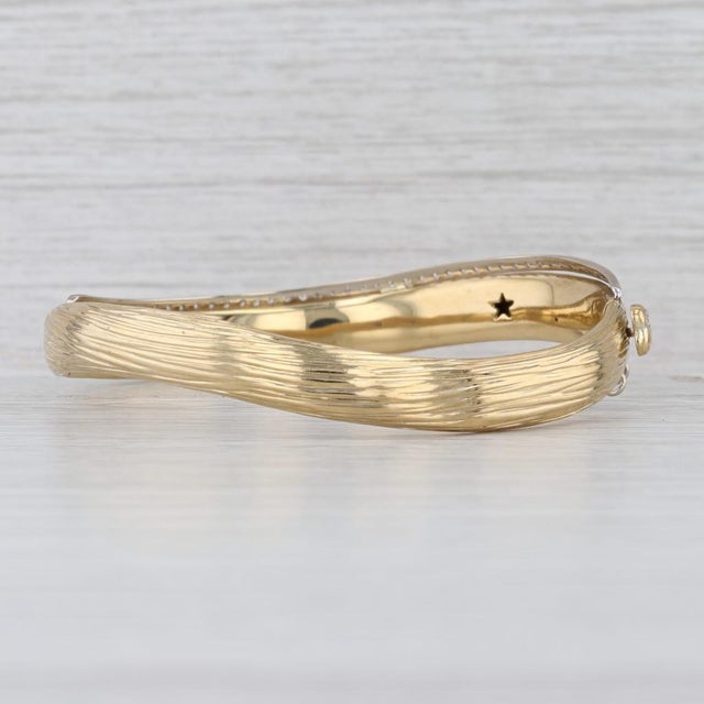 Roberto Coin Elephant Collection 0.50ctw Diamond Bangle Bracelet 18k Yellow Gold For Sale In Greensboro - Image 6 of 7