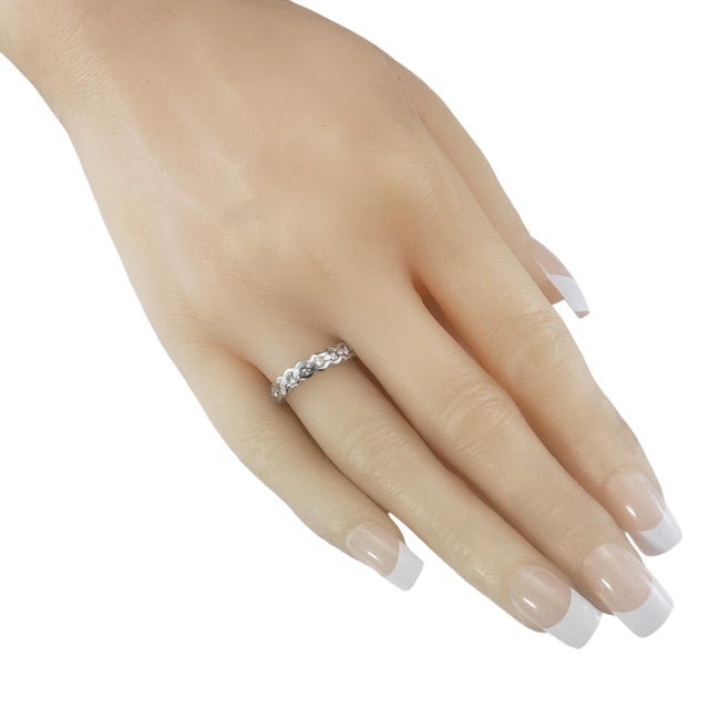 18K White Gold Diamond Band Ring Size 6.75 This sparkling band features 11 round brilliant cut diamonds set in classic 18K...