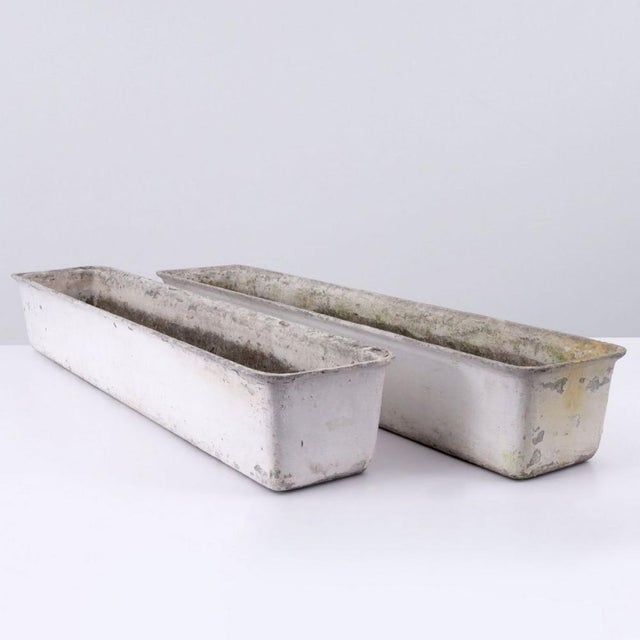 Sculpture Materials Willy Guhl Mid-Century Modern Fibre Cement Planters, Switzerland, Pair For Sale - Image 7 of 7