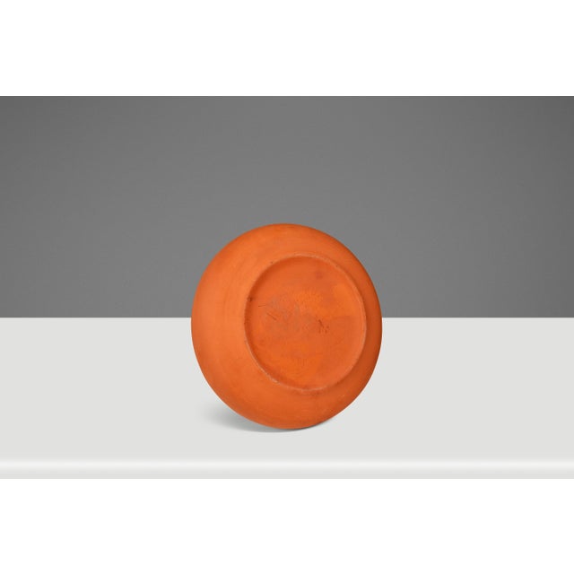 Signed Vintage South West Native American Sioux Unglazed Clay Etched-Pottery Vase / Vessel, Usa, C. 1980s For Sale In Orlando - Image 6 of 15