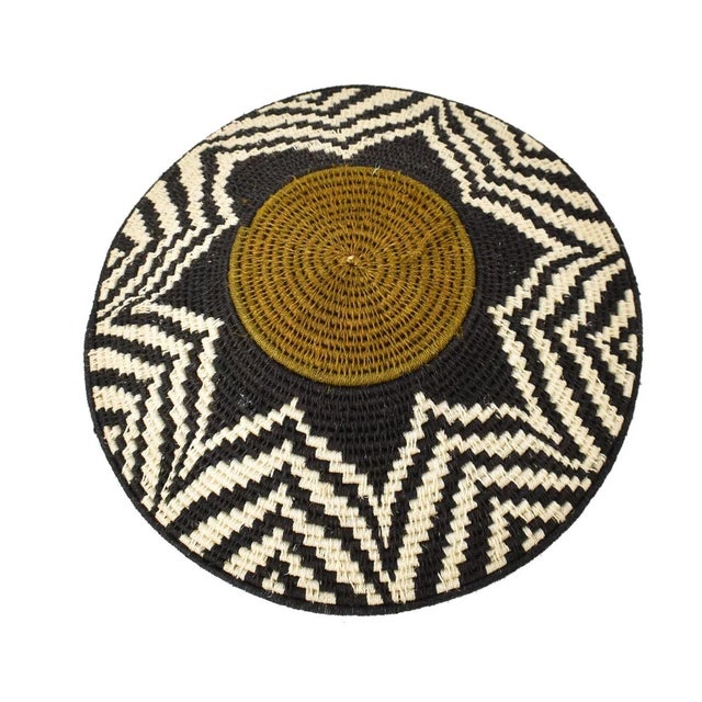 Early 20th Century Early 20th Century Black and White Sisal Handwoven Basket Eswatini 12inch For Sale - Image 5 of 6