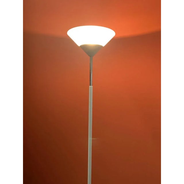 Italian White Floor Lamp, 1980s For Sale - Image 4 of 7