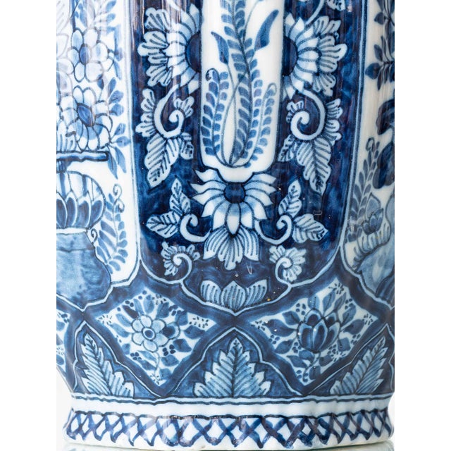 Vintage Delft Blue and White Chinoiserie Makkum Table Lamp, 1950s For Sale - Image 14 of 18