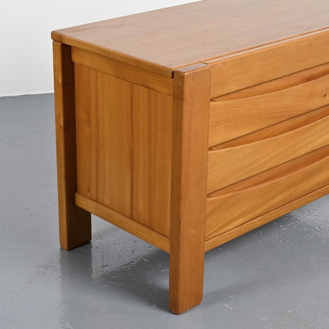 Elm Chest of Drawers from Maison Regain, 1960s For Sale - Image 10 of 17