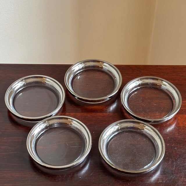 Vintage Dorothy Thorpe-Style Clear Glass Coasters With Silver-Toned Metal Rims – Set of Five For Sale - Image 10 of 13