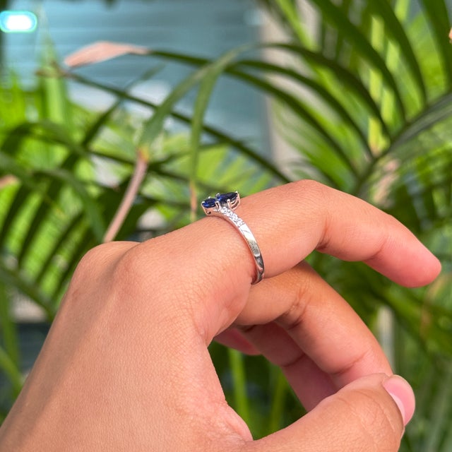 Two Stone Pear Cut Sapphire & Diamond Bypass Ring in 14k Solid Gold Size 6 For Sale - Image 11 of 16