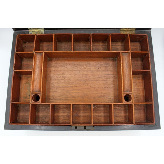 Circa 1780-1800 English George III Work Box For Sale - Image 4 of 9