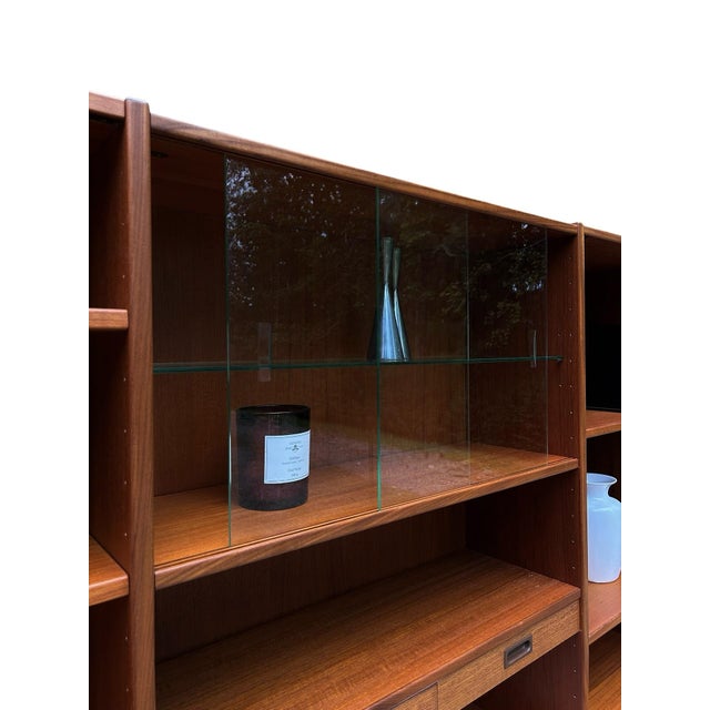 Scandinavian Bookshelf in Teak, 1960s For Sale - Image 17 of 18