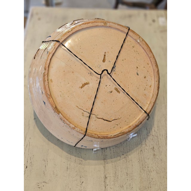 Rustic European Mid 19th Century Spanish Ceramic Fajalauza Bowl From Granada For Sale - Image 3 of 7