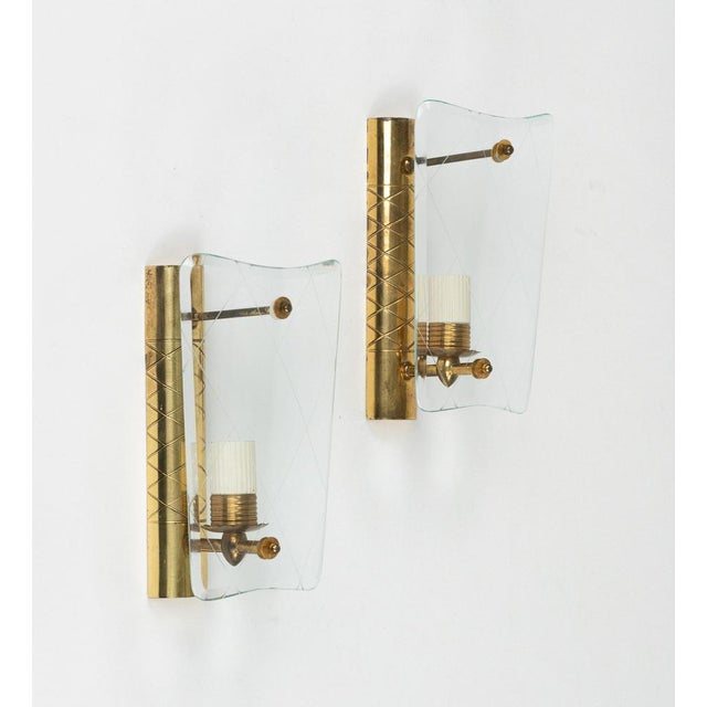 Mid-Century Brass and Curved Glass Sconces in the style of Fontana Arte, Italy, 1950s, Set of 2 For Sale - Image 6 of 17