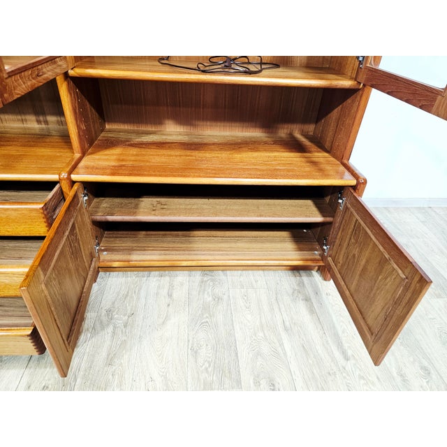 Vintage Danish Modular Shelving Unit in Teak from Dyrlund, 1960s For Sale - Image 14 of 18