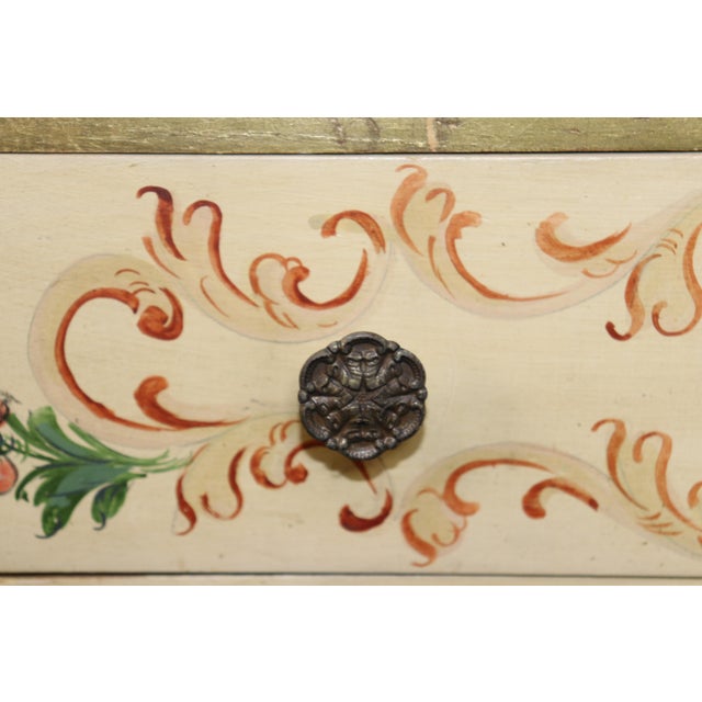 1950's Pair of Italian Venetian Style Creme Paint Decorated and Gilt Nightstands For Sale - Image 10 of 13