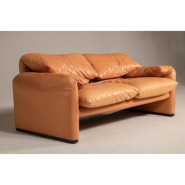 Vico Magistretti Maralunga 2-Seater Sofa by Vico Magistretti for Cassina, 1990s For Sale - Image 4 of 18