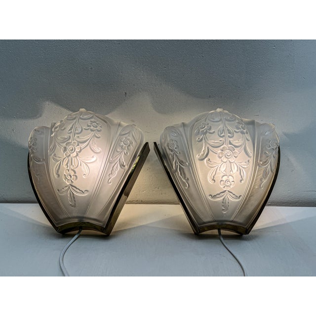 Goldenrod Art Deco Style Brass and Glass Wall Lamps, France, 1940s, Set of 2 For Sale - Image 8 of 18