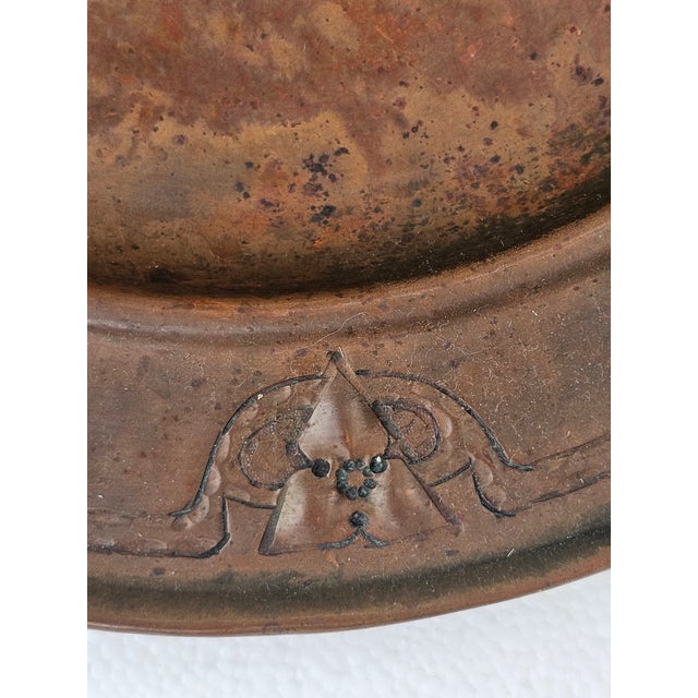 Roycroft Arts & Crafts Copper Charger – Hand‑Hammered, Mission Era 1900s For Sale - Image 15 of 17