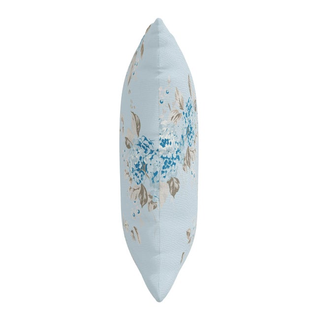 Rachel Ashwell, the founder of the iconic interior décor brand Shabby Chic, has partnered with Cloth & Company to create a...