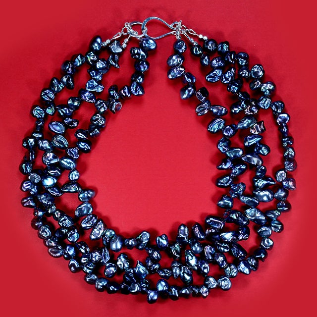 2020s Ajd Elegant Peacock Keshi Pearl Three Strand Necklace For Sale - Image 5 of 6