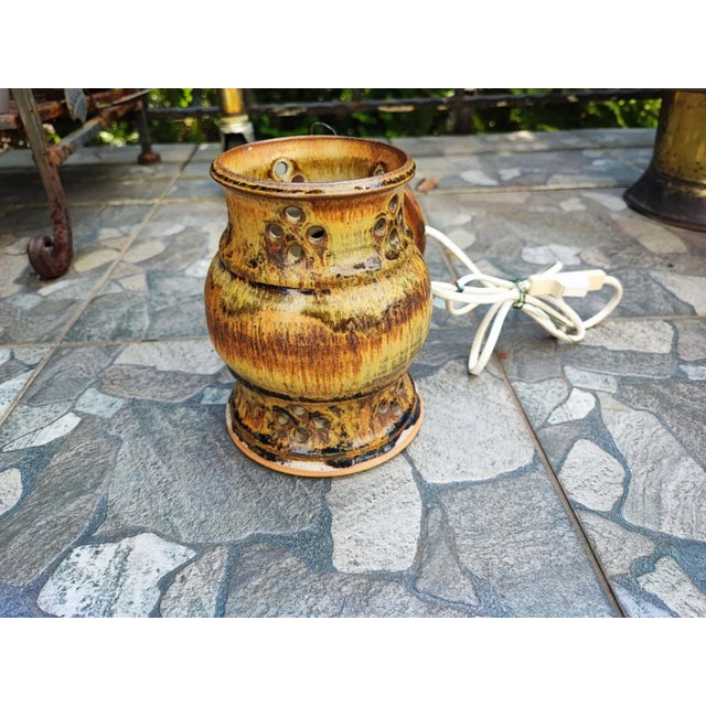 Ceramic Vintage Wall Lamp in Ceramic, 1960s For Sale - Image 7 of 7