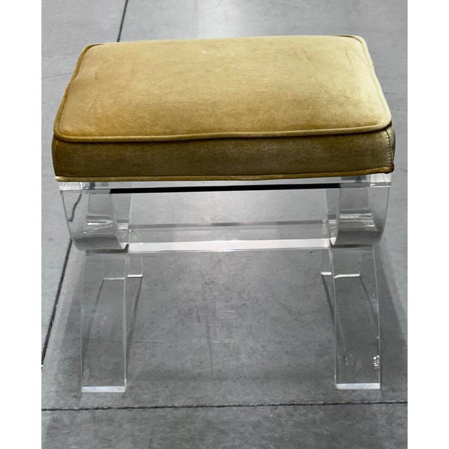 Mid-Century Modern 1970s Mid-Century Modernist Curved Lucite Yellow Velvet Vanity Ottoman Accent Bench For Sale - Image 3 of 4