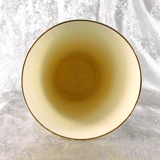 1980s Royal Doulton 9 Inch Vase in Juliet For Sale - Image 5 of 7