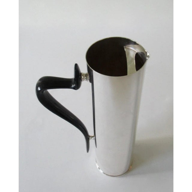 c.1959 Hollywood Regency Era Silver Plate Cocktail Pitcher/Carafe by Gorham Silversmith Co.(Mfr.), by Donald H. Colflesh(Designer) For Sale In West Palm - Image 6 of 13