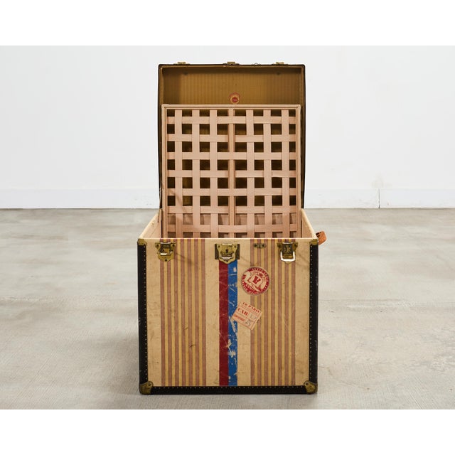 Tan Louis Vuitton Style Steamer Hat Trunk by Crouch & Fitzgerald For Sale - Image 8 of 18