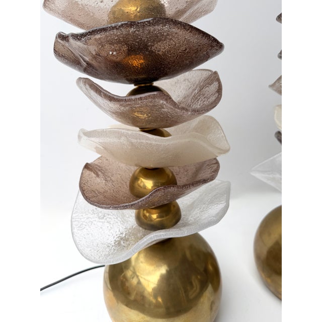 Contemporary Pair of Brass and Murano Glass Flower Lamps, Italy For Sale - Image 14 of 16