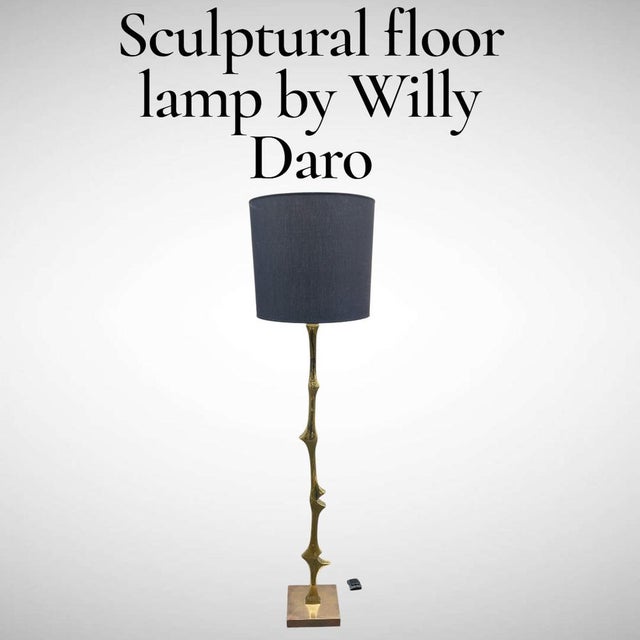 Willy Daro's sculptural creations are true works of art. The designer is known for his Hollywood Regency-style lighting,...