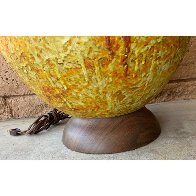 Ceramic Mid-Century Modern Pottery Lamp For Sale - Image 7 of 8