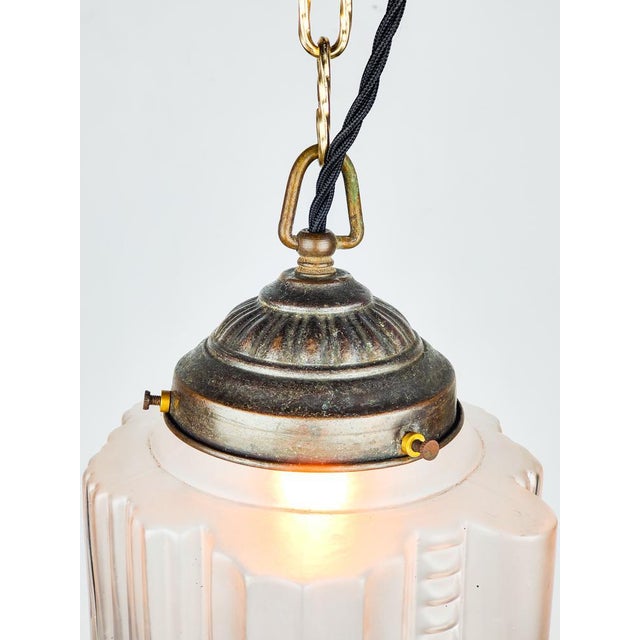 French Art Deco Etched Skyscraper Pendant Light, 1920s For Sale - Image 4 of 7
