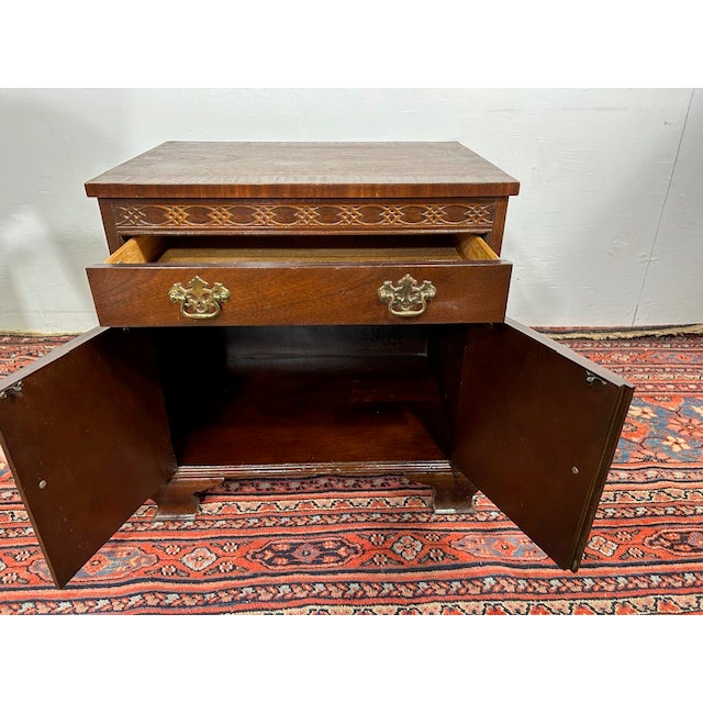 Brown 1960s Baker Mahogany Chippendale Style Nightstand With Doors For Sale - Image 8 of 10