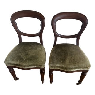 Pair of Early 20th Century Victorian Balloon Back Chairs For Sale