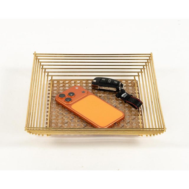 Acrylic Glass, Rattan and Brass Vide-Poche or Centerpiece in the style of Dior Home, Italy, 1970s For Sale - Image 10 of 13