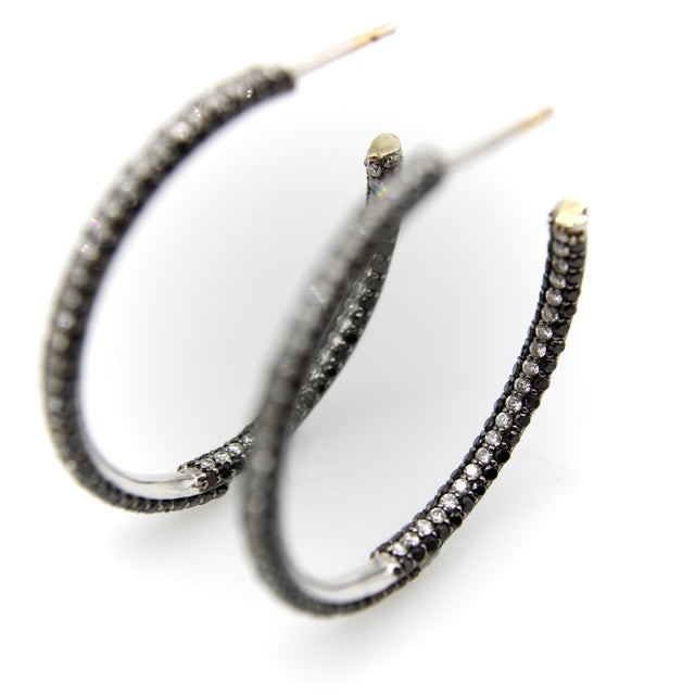 1990s 1990s 18k White Gold Black and White Diamond Hoop Earrings - 2 Pieces For Sale - Image 5 of 6