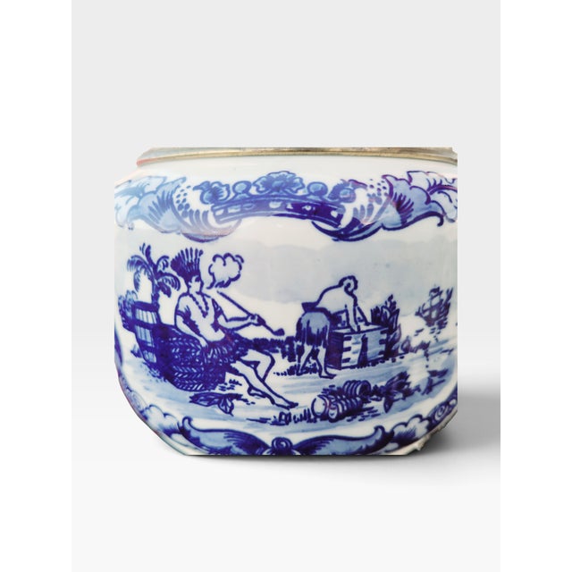 Hand-Painted Dutch Delft Blue Tobacco Jar & Humidor with Brass Lid from Goedewaagen, Gouda, 1930s For Sale - Image 15 of 16