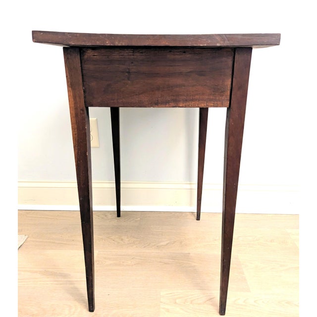 Early 19th Century Walnut Side Table Desk Federal Style Hepplewhite For Sale In Raleigh - Image 6 of 13