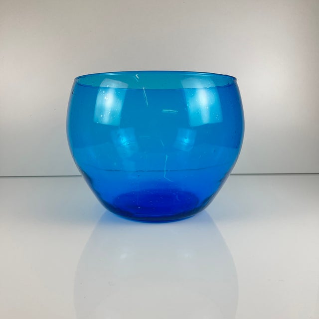 Blue Cobalt Blue Bubbled Glass Punch Set in the style of Biot, 1970, Set of 10 For Sale - Image 8 of 14