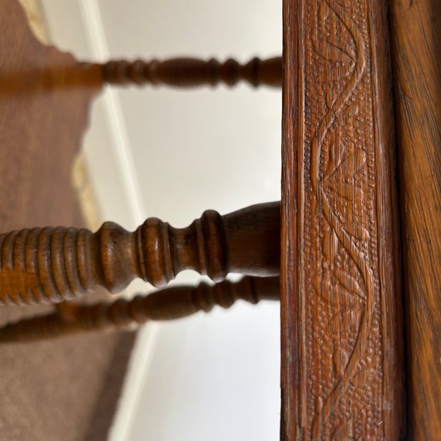Wood Late 19th Century American Victorian Oak Parlor Table With Spool Legs and Glass Ball & Claw Feet For Sale - Image 7 of 11