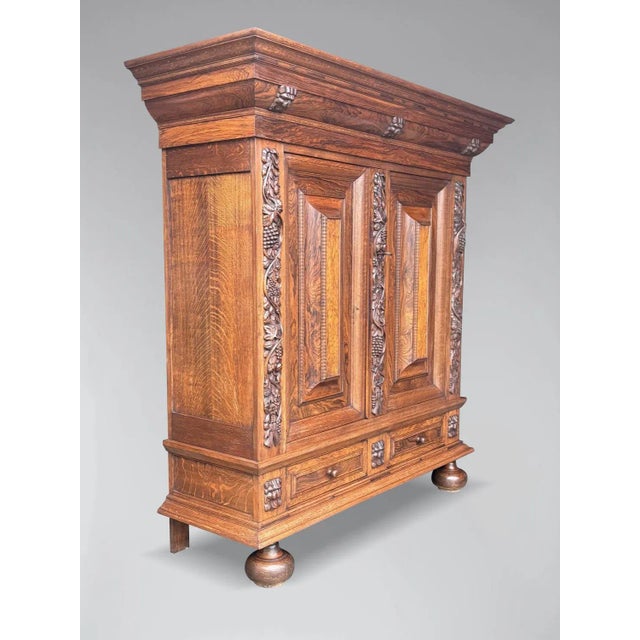 Wood 19th Century Renaissance Style Rosewood Cabinet, 1850 For Sale - Image 7 of 11